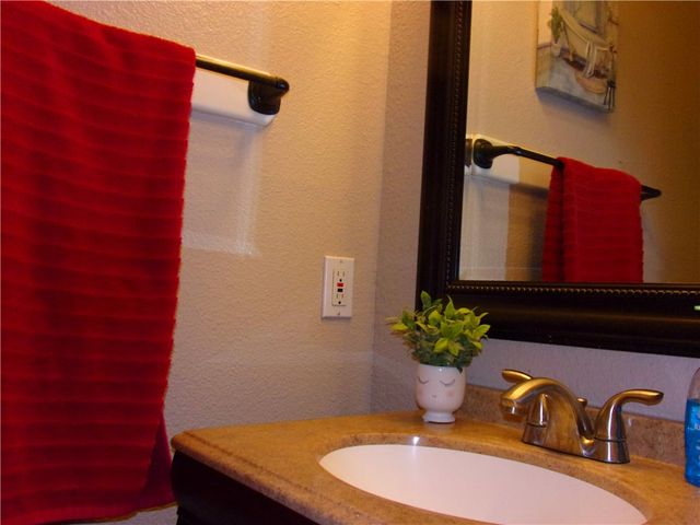 7032 Carmer Circ, Corpus Christi, TX 78413