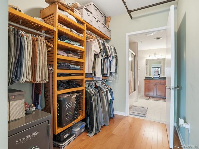 610 S Troy Street 102, Royal Oak, MI 48067