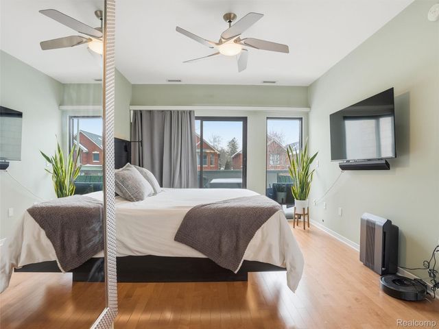 610 S Troy Street 102, Royal Oak, MI 48067