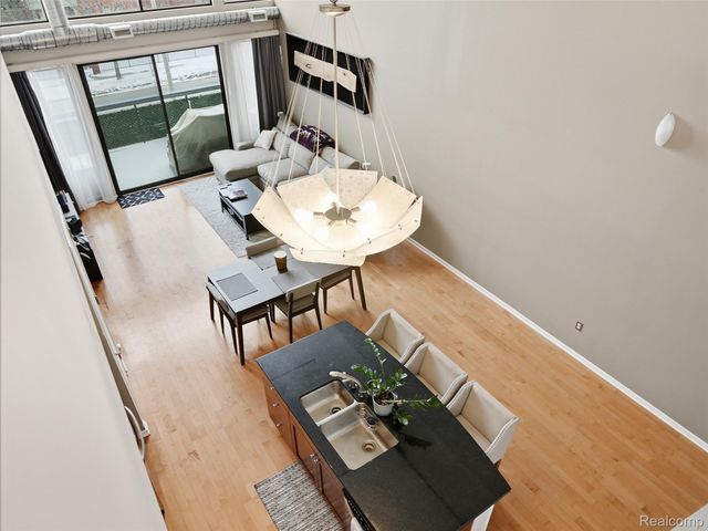 610 S Troy Street 102, Royal Oak, MI 48067