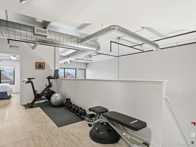 610 S Troy Street 102, Royal Oak, MI 48067