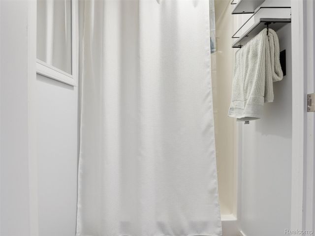 610 S Troy Street 102, Royal Oak, MI 48067