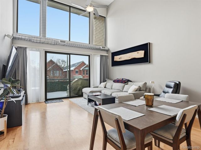 610 S Troy Street 102, Royal Oak, MI 48067