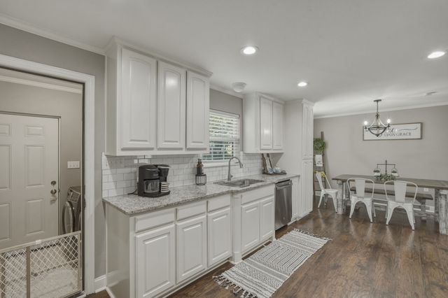 500 Old Telico Road, Ennis, TX 75119