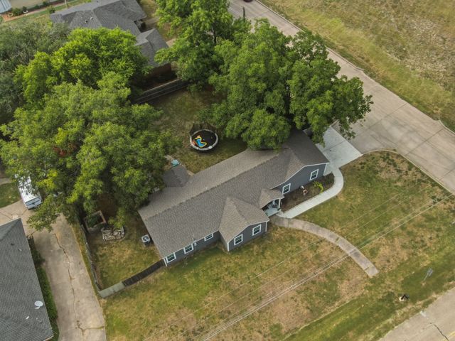 500 Old Telico Road, Ennis, TX 75119
