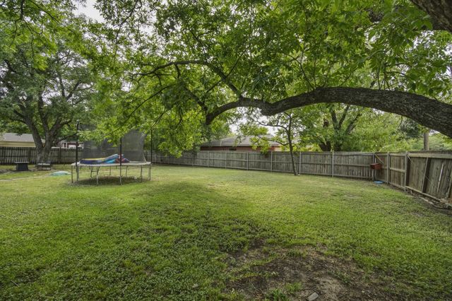 500 Old Telico Road, Ennis, TX 75119