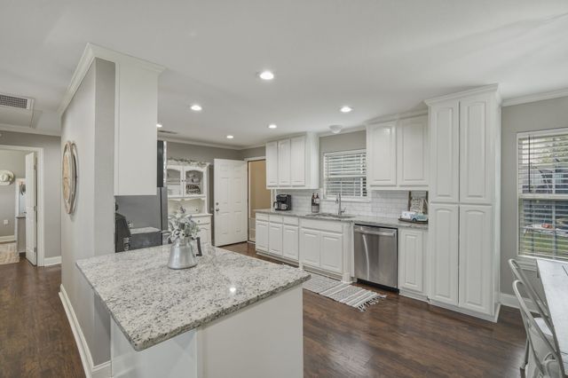 500 Old Telico Road, Ennis, TX 75119