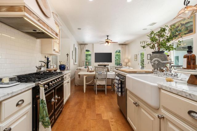 361 W Warwick Avenue, Clovis, CA 93619