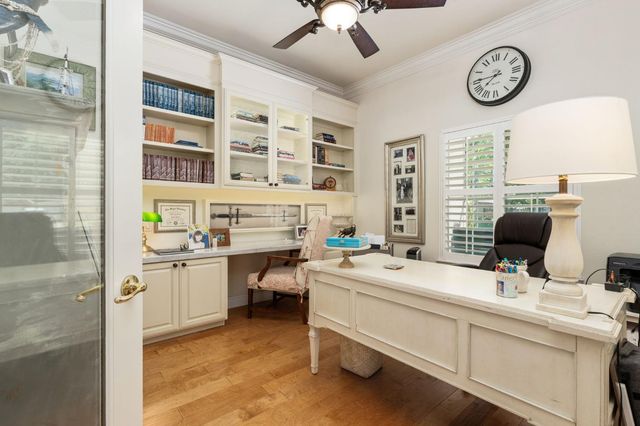 361 W Warwick Avenue, Clovis, CA 93619