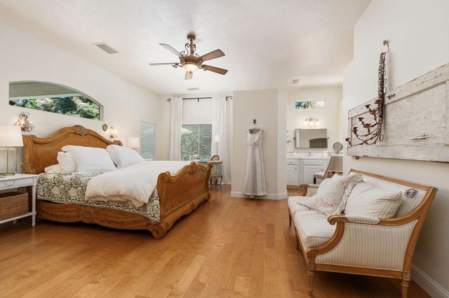 361 W Warwick Avenue, Clovis, CA 93619