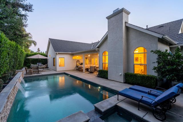 361 W Warwick Avenue, Clovis, CA 93619