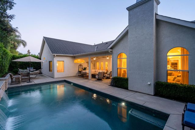 361 W Warwick Avenue, Clovis, CA 93619