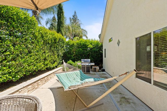 361 W Warwick Avenue, Clovis, CA 93619