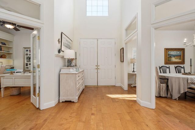 361 W Warwick Avenue, Clovis, CA 93619