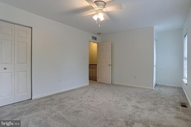 1266 HUNTERS RIDGE DR, Mechanicsburg, PA 17050