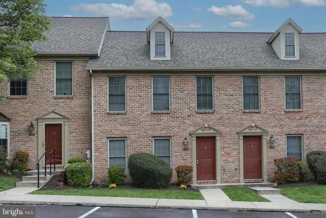 1266 HUNTERS RIDGE DR, Mechanicsburg, PA 17050