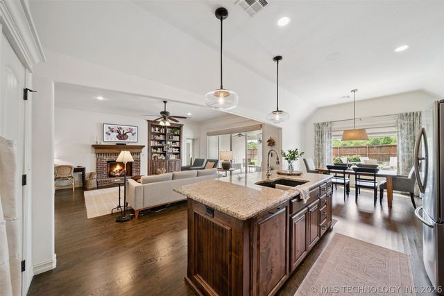 8340 N 66th East Avenue, Owasso, OK 74055