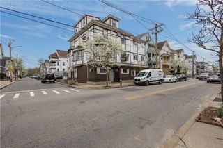 129 Academy Avenue, Providence, RI 02908