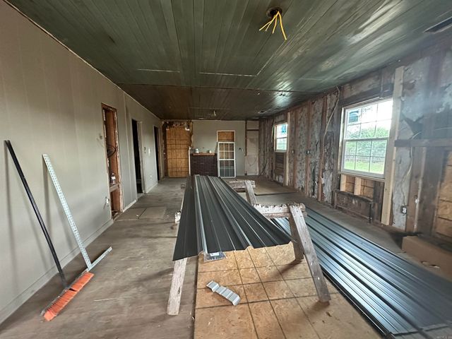 7520 Greers Ferry, Greers Ferry, AR 72067