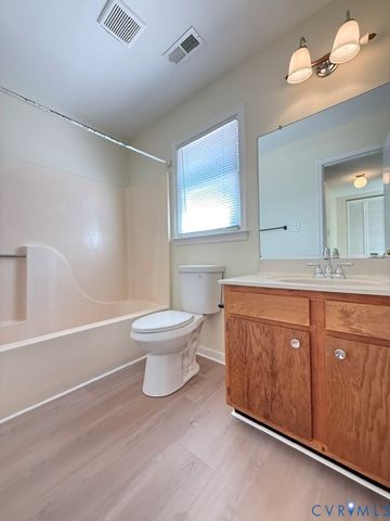 10405 Gibsons Landing Dr, Henrico, VA 23233