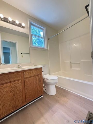 10405 Gibsons Landing Dr, Henrico, VA 23233