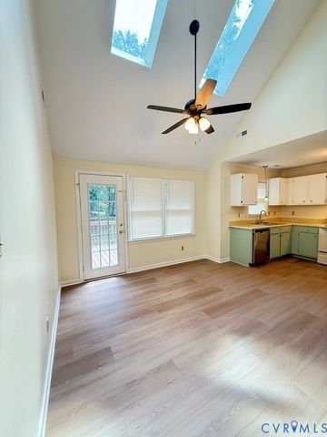 10405 Gibsons Landing Dr, Henrico, VA 23233