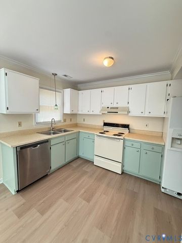 10405 Gibsons Landing Dr, Henrico, VA 23233