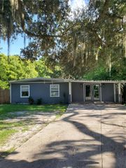 4824 SUNSET ROAD, St Cloud, FL 34771