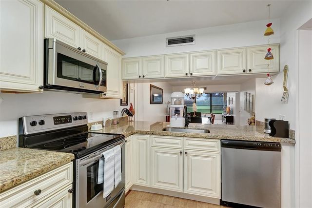 1502 Whitehall Dr 106, Davie, FL 33324