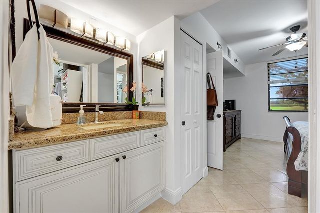 1502 Whitehall Dr 106, Davie, FL 33324