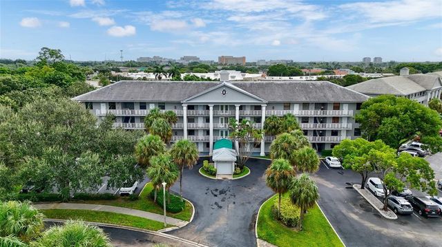 1502 Whitehall Dr 106, Davie, FL 33324