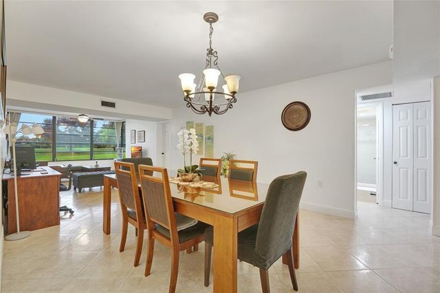 1502 Whitehall Dr 106, Davie, FL 33324