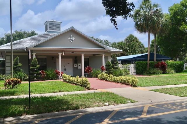 1502 Whitehall Dr 106, Davie, FL 33324