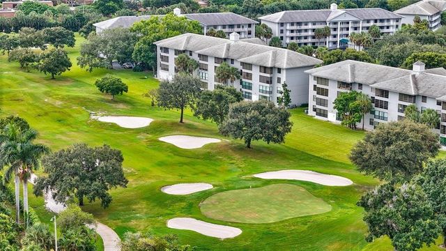 1502 Whitehall Dr 106, Davie, FL 33324