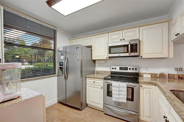 1502 Whitehall Dr 106, Davie, FL 33324