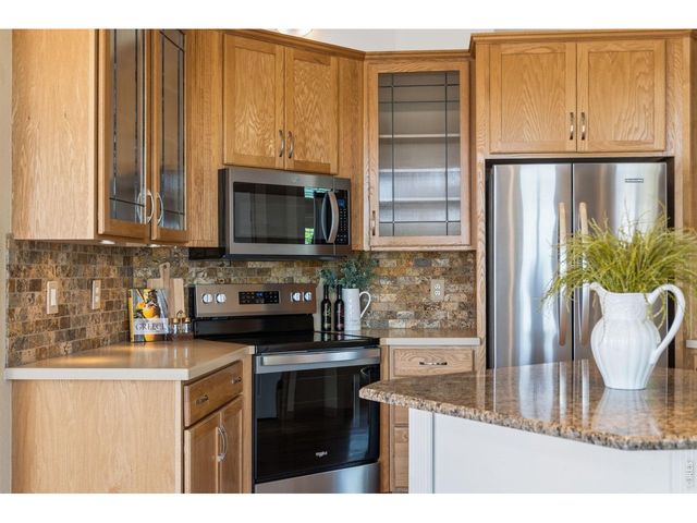 535 Lakeside Pl, Windsor, CO 80550