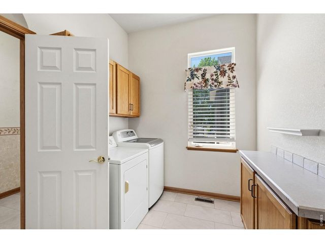 535 Lakeside Pl, Windsor, CO 80550