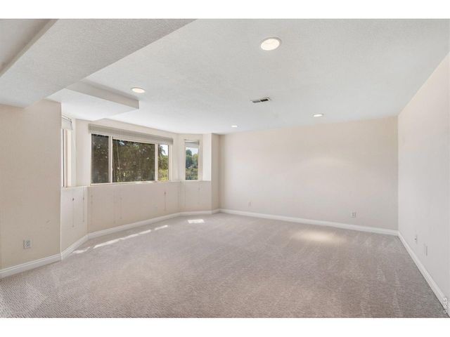 535 Lakeside Pl, Windsor, CO 80550
