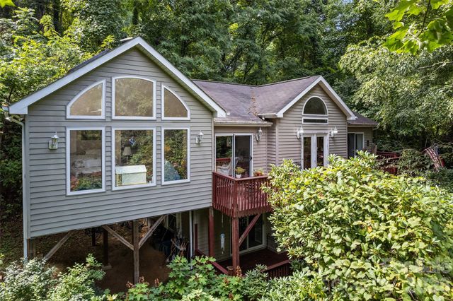 650 Creekside Drive, Maggie Valley, NC 28751