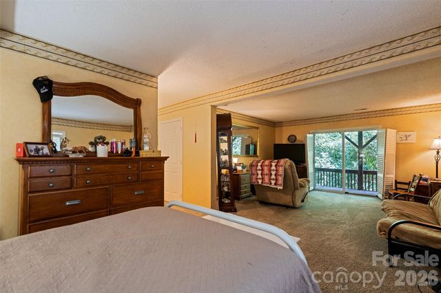 650 Creekside Drive, Maggie Valley, NC 28751