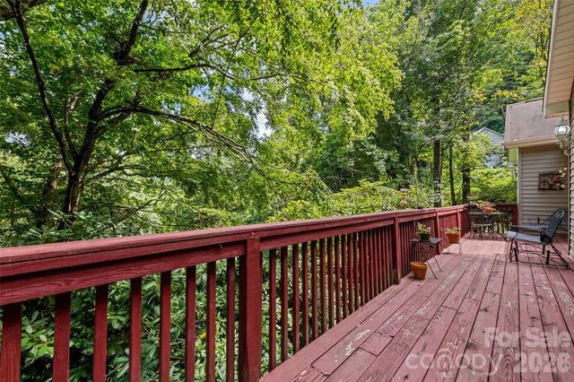 650 Creekside Drive, Maggie Valley, NC 28751