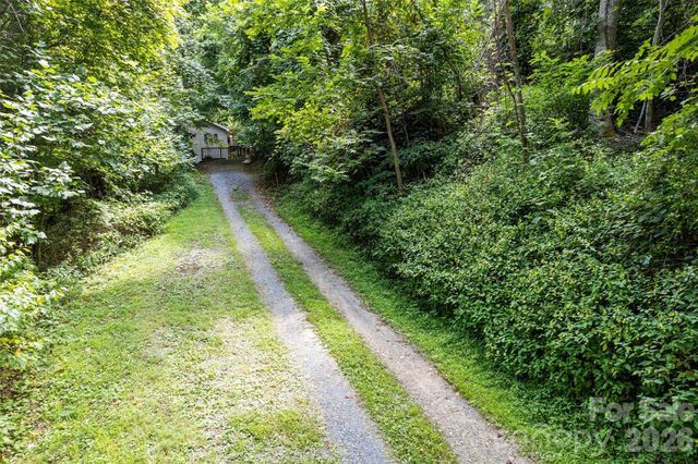 650 Creekside Drive, Maggie Valley, NC 28751