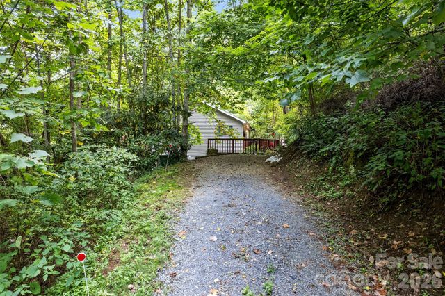 650 Creekside Drive, Maggie Valley, NC 28751