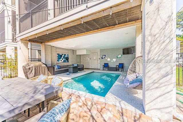 124 Sandcastle Ct, Hilton Head Island, SC 29928