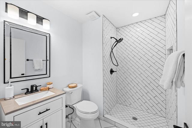 1431 GREENMONT CT, Reston, VA 20190