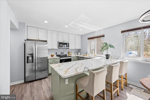 1431 GREENMONT CT, Reston, VA 20190