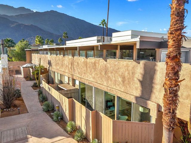 1111 E Palm Canyon Drive 122, Palm Springs, CA 92264