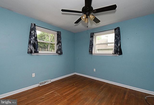 87 HELLBERG AVE, Chalfont, PA 18914
