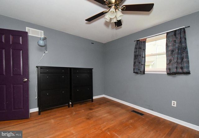 87 HELLBERG AVE, Chalfont, PA 18914