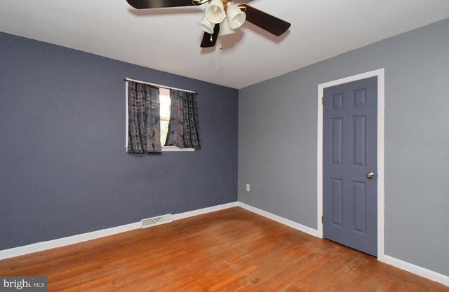 87 HELLBERG AVE, Chalfont, PA 18914